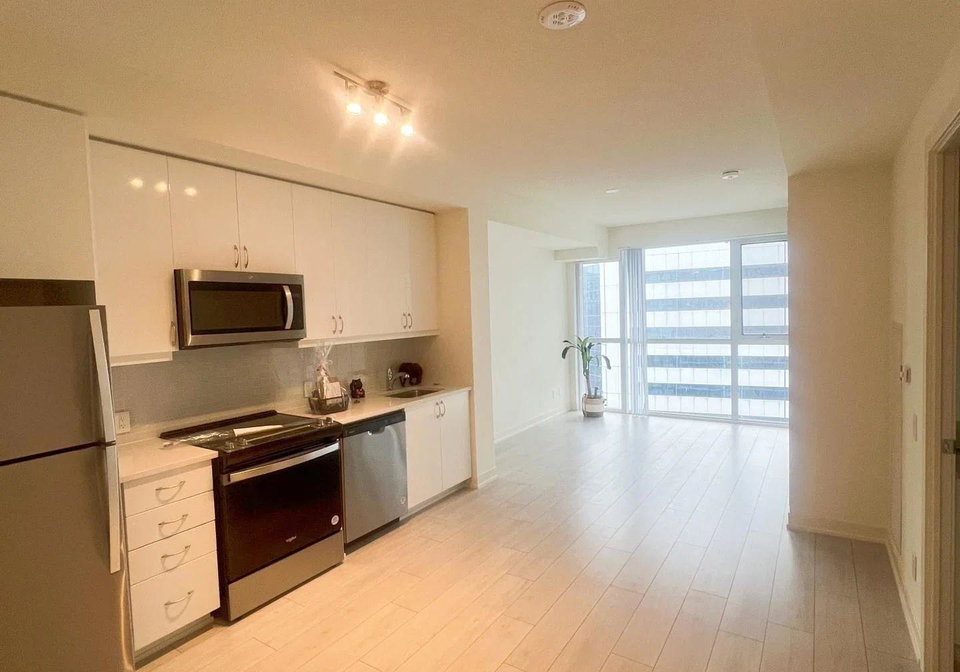 4955-yonge-street-north-york-ontario-c13482738