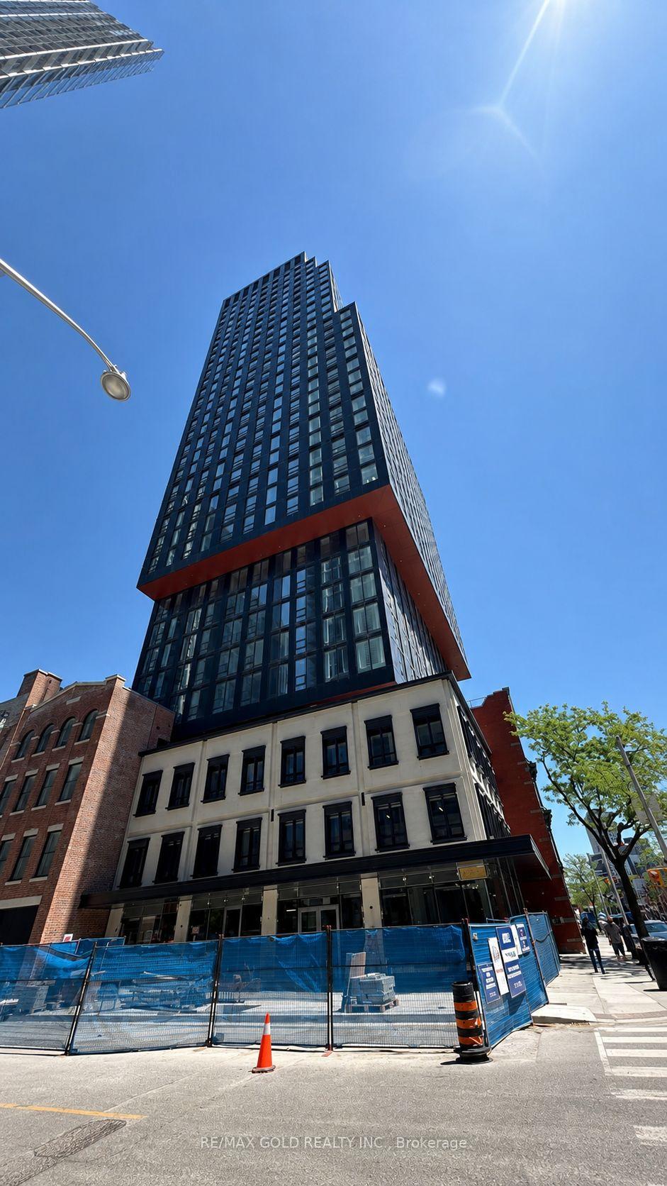 100-queen-street-e-toronto-ontario-c13482756