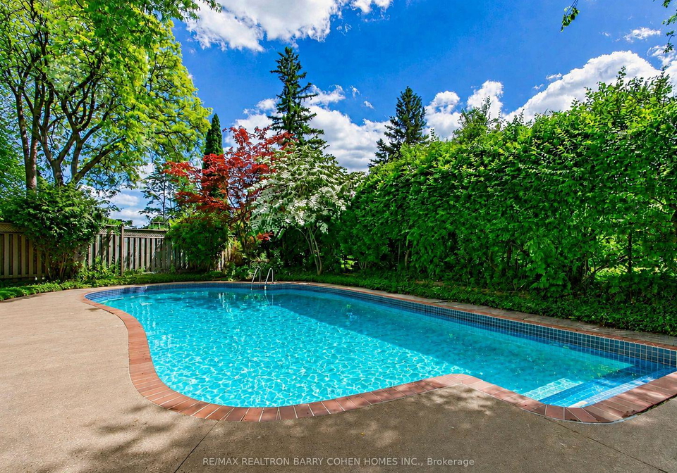 8-boldmere-crescent-north-york-ontario-c13482896
