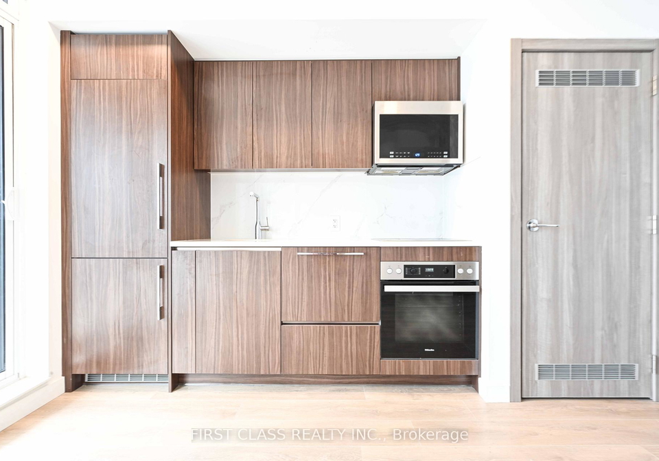 38-widmer-street-toronto-ontario-c13482902