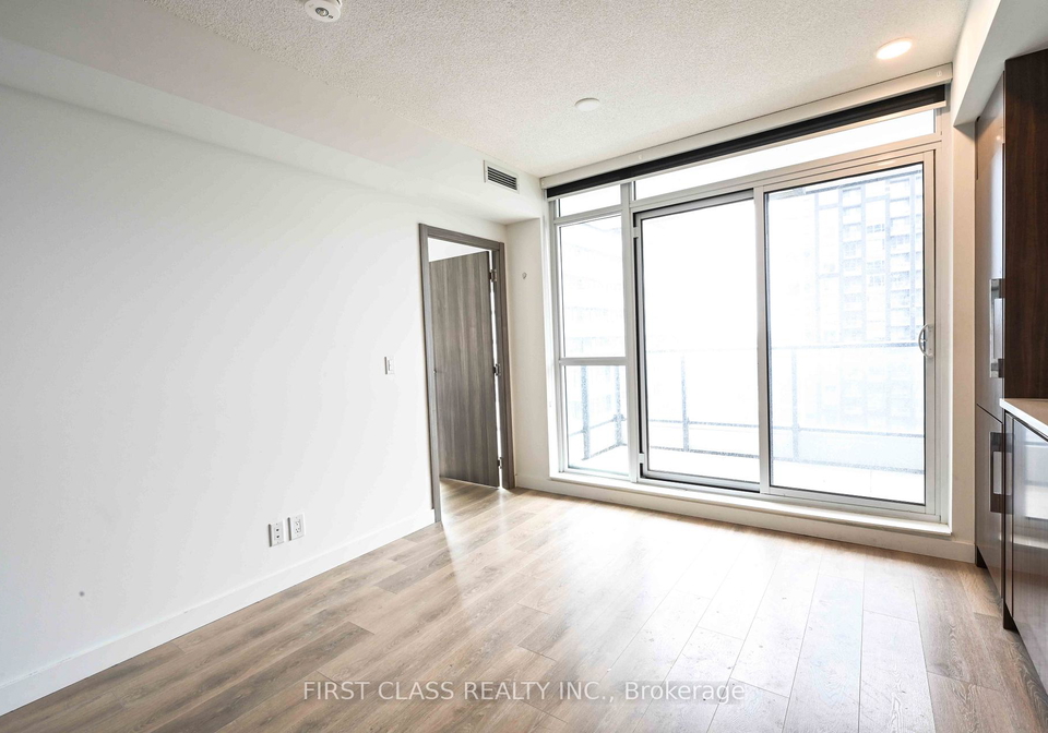 38-widmer-street-toronto-ontario-c13482902