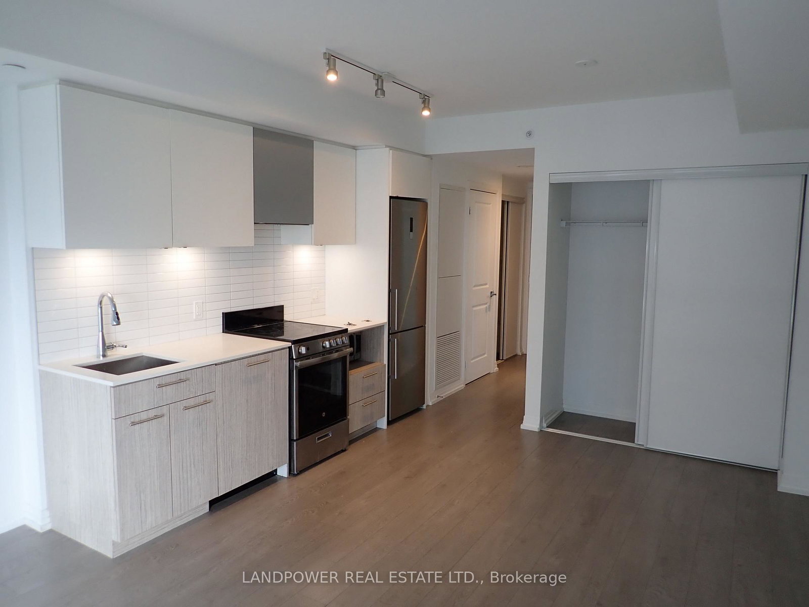 251-jarvis-street-toronto-ontario-c13483324