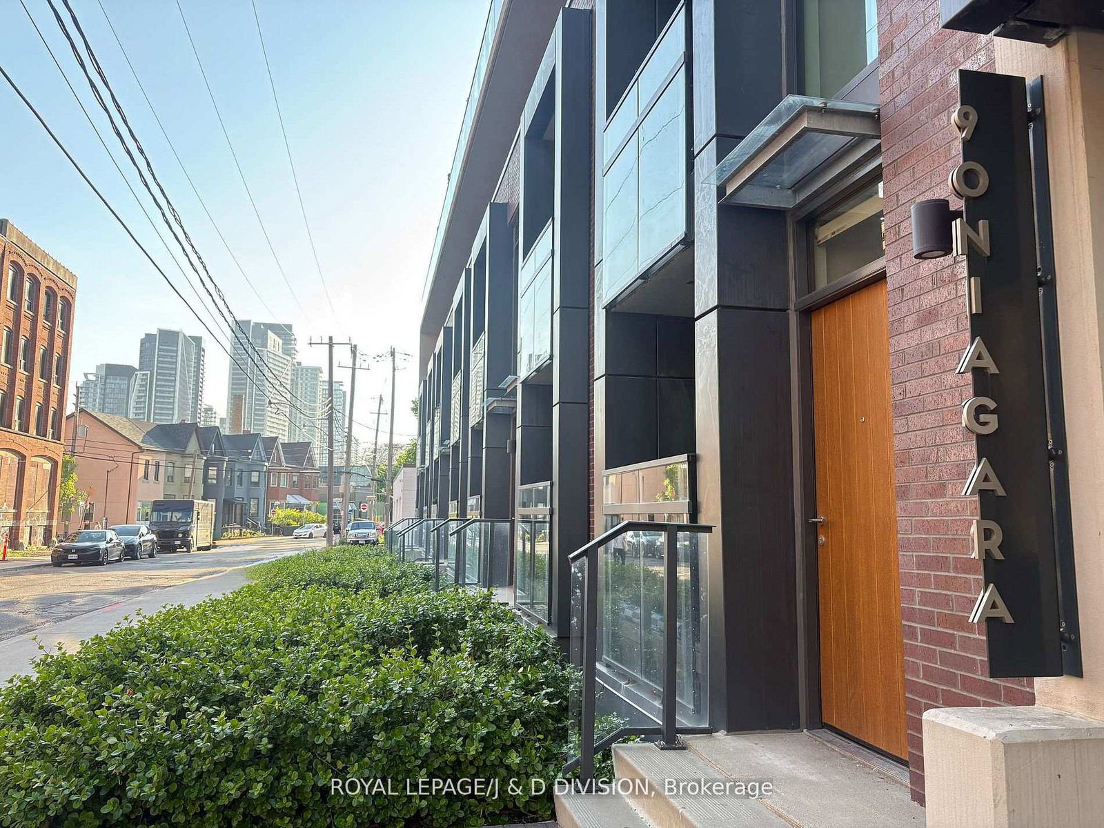 90-niagara-street-toronto-ontario-c13483500