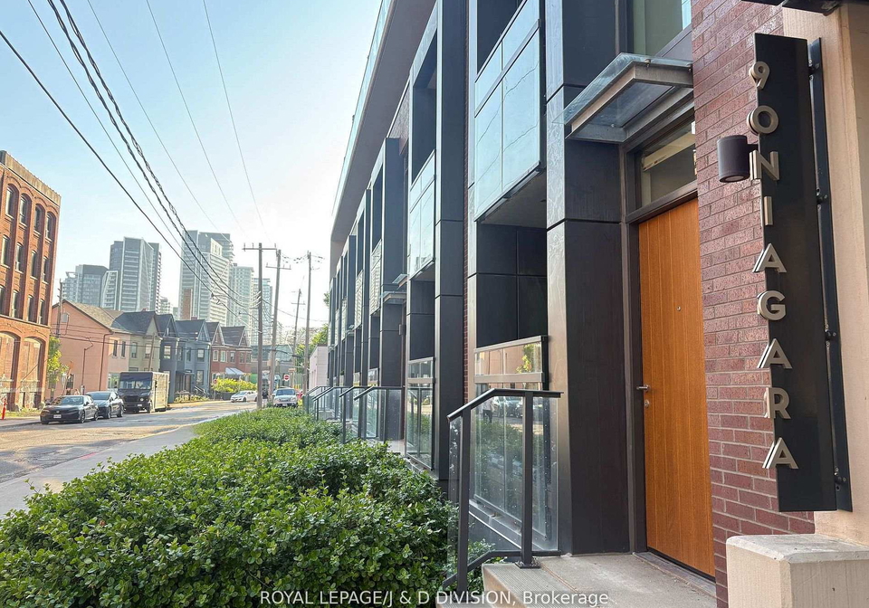 90-niagara-street-toronto-ontario-c13483500