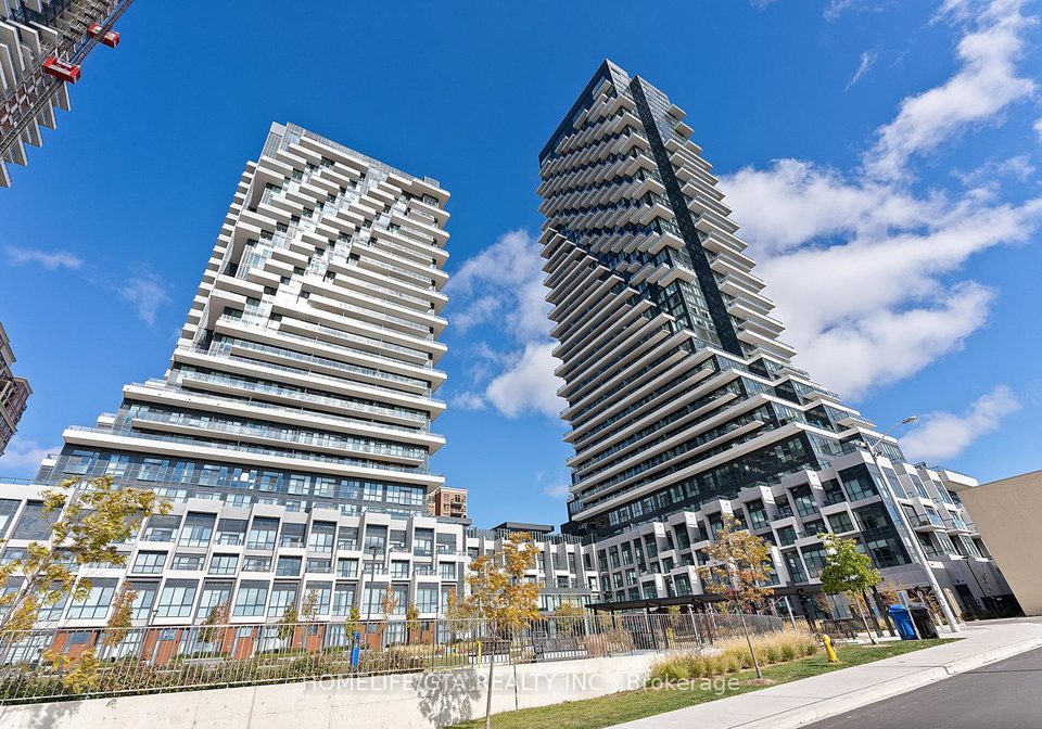 30-inn-on-the-park-drive-north-york-ontario-c13483530