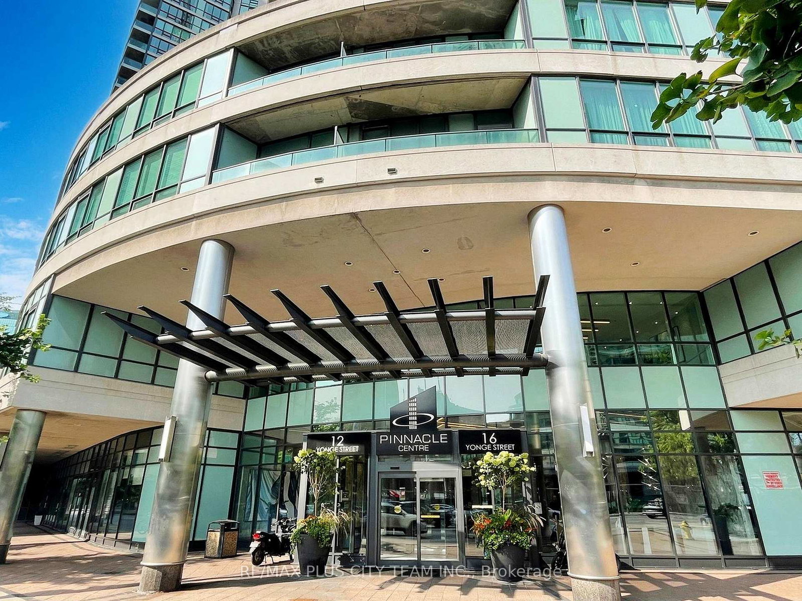 16-yonge-street-toronto-ontario-c13483614