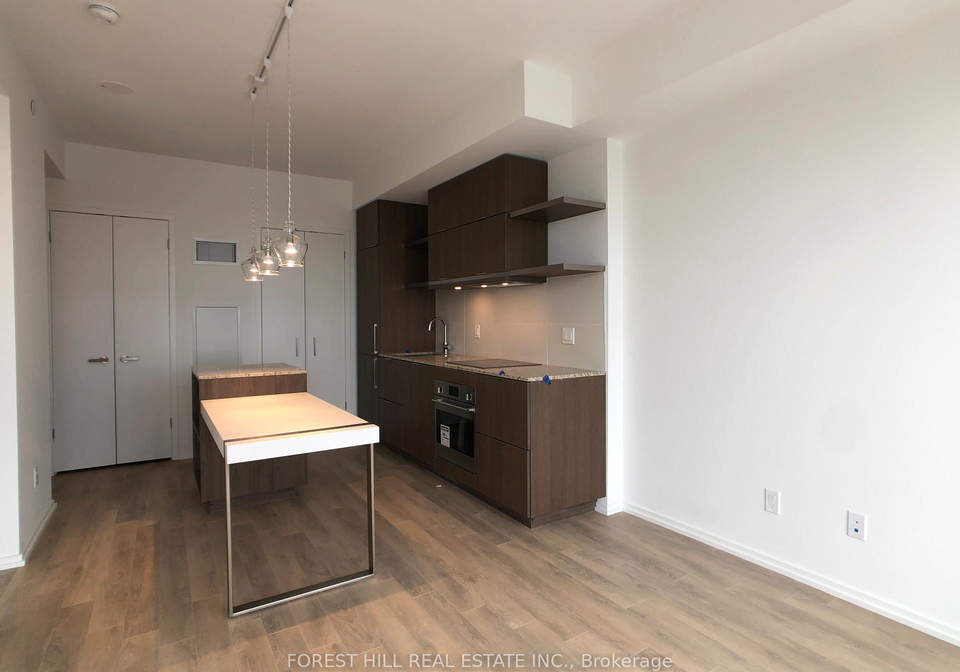 197-yonge-street-toronto-ontario-c13483620