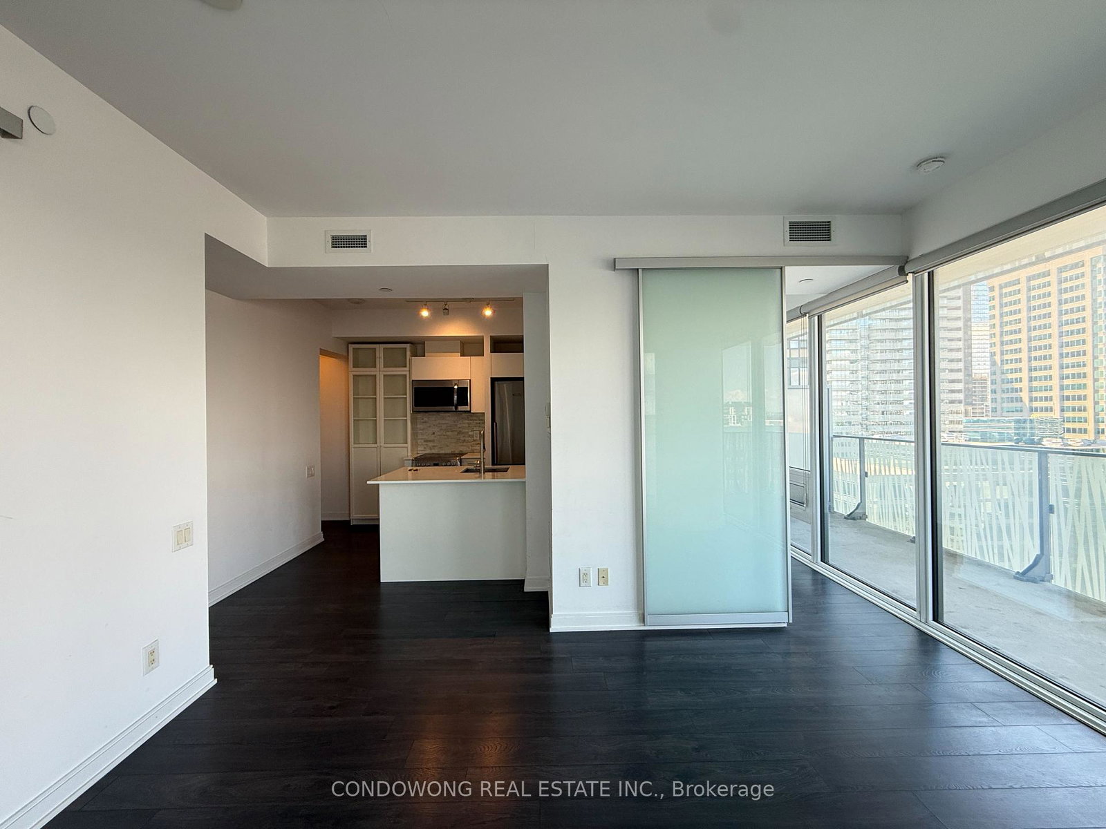 42-charles-street-e-toronto-ontario-c13483650