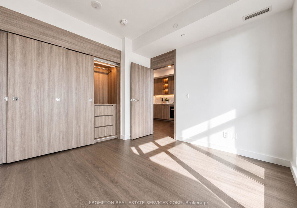 68-esther-shiner-boulevard-north-york-ontario-c13483778