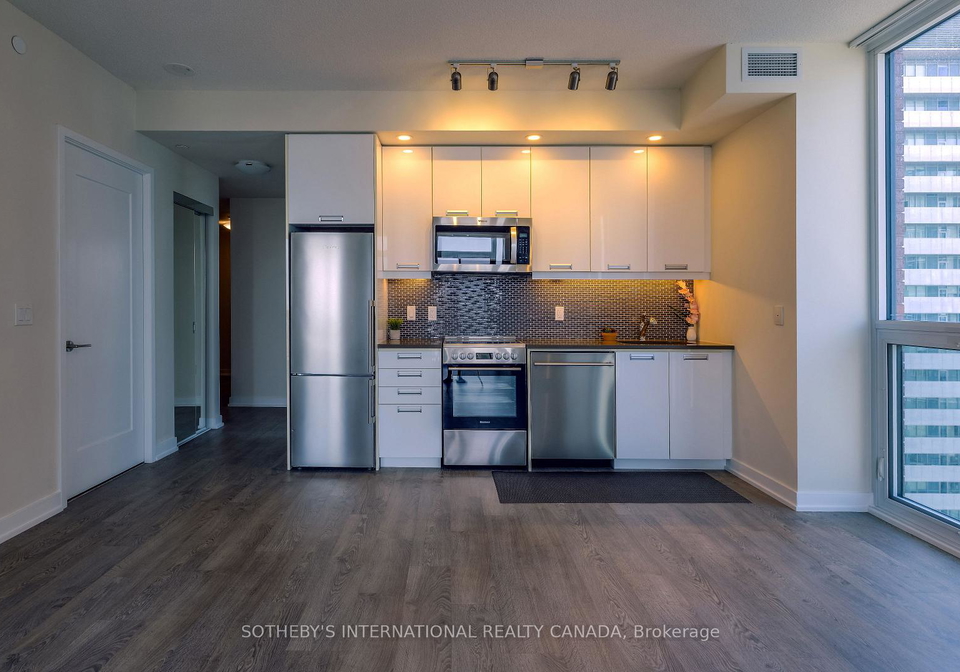 99-john-street-toronto-ontario-c13484012