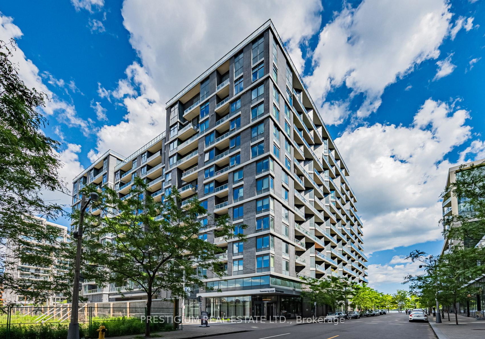 1-edgewater-drive-toronto-ontario-c13484078