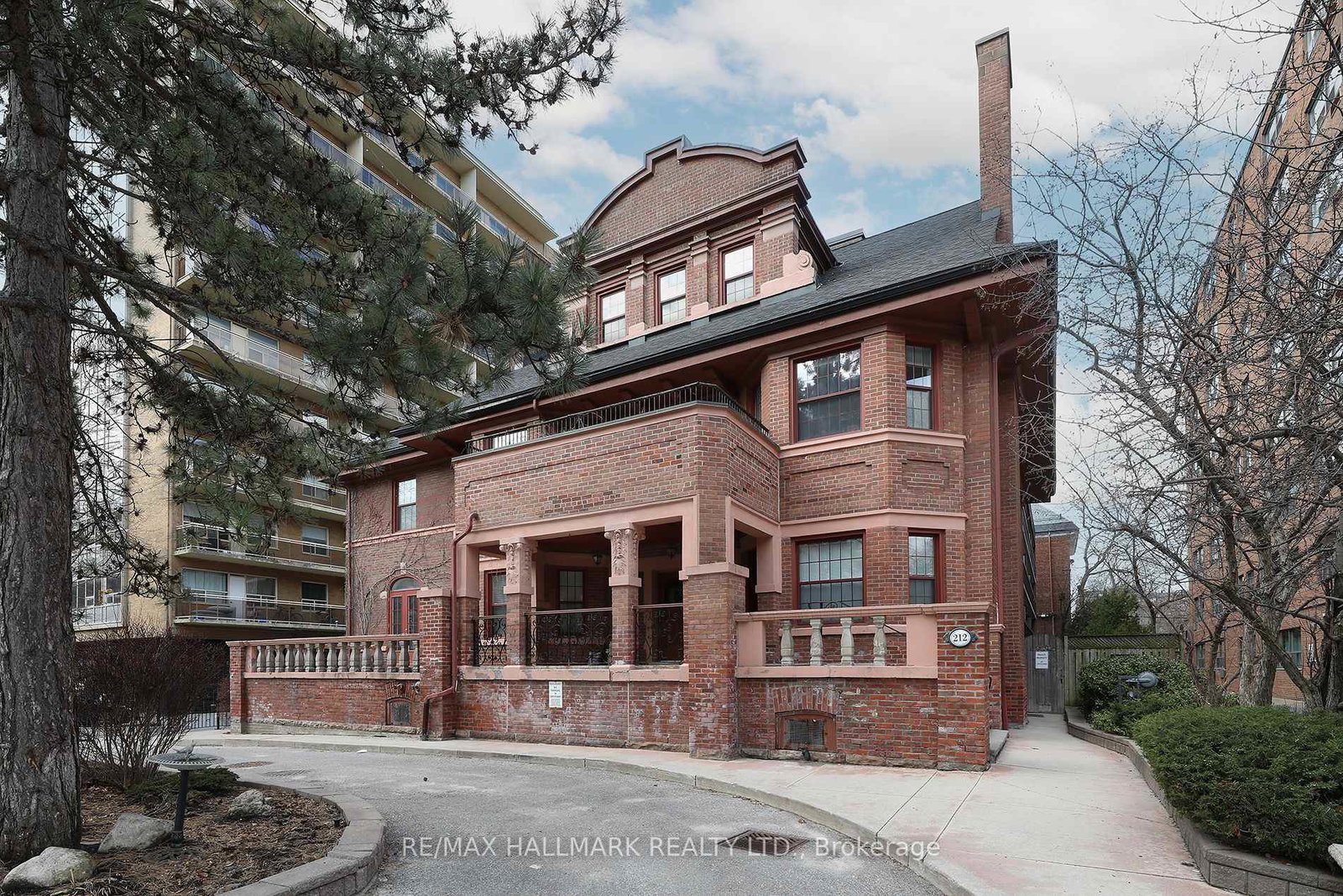 212-st-george-street-toronto-ontario-c13484338