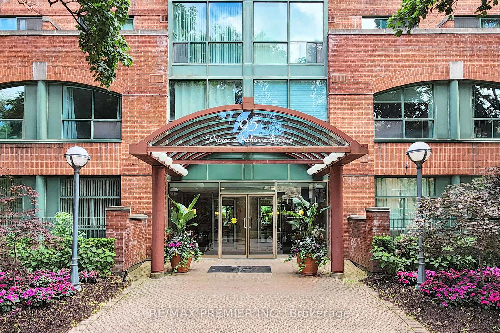 95-prince-arthur-avenue-toronto-ontario-c13484416