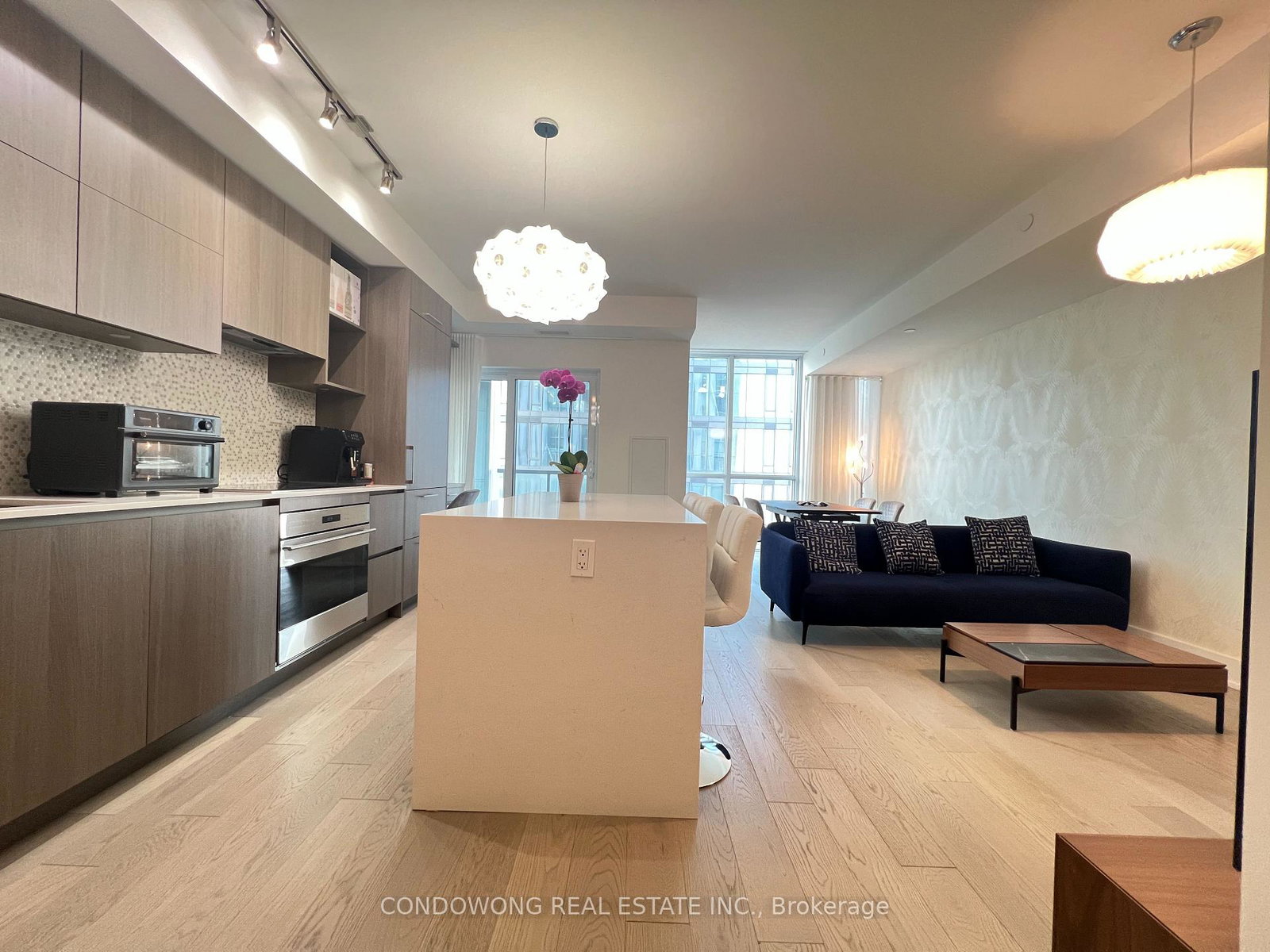 1-yorkville-avenue-toronto-ontario-c13484606