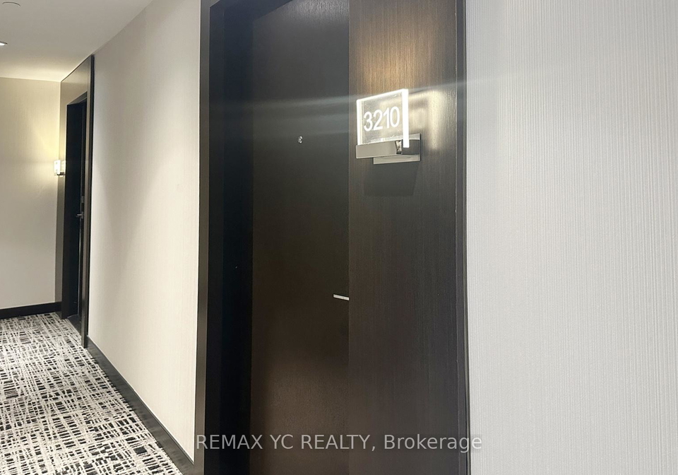 2221-yonge-street-toronto-ontario-c13484624