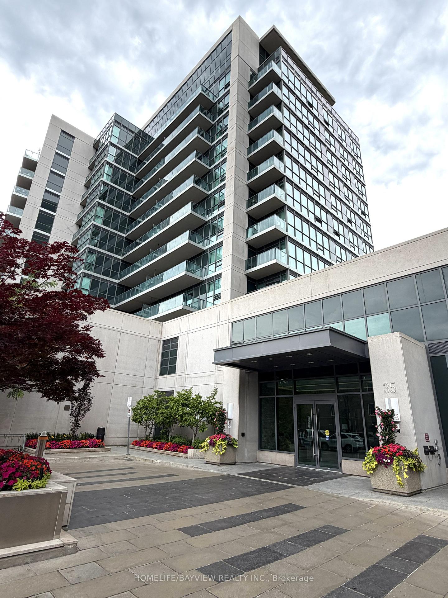35-brian-peck-crescent-east-york-ontario-c13484644