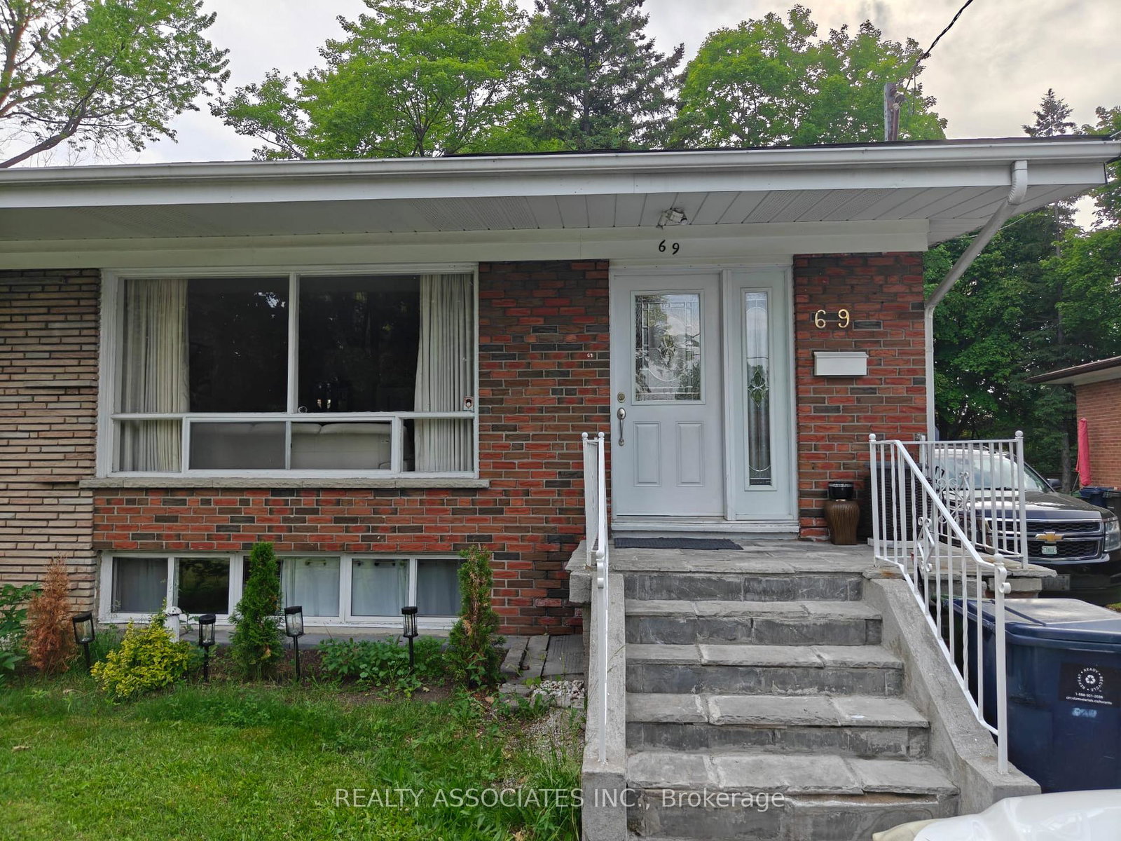 69-cornerbrook-drive-s-north-york-ontario-c13484784