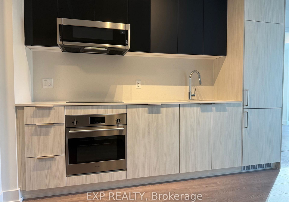 308-jarvis-street-toronto-ontario-c13484794