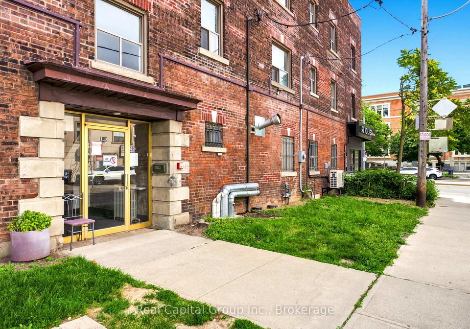 966-st-clair-avenue-w-toronto-ontario-c13485336