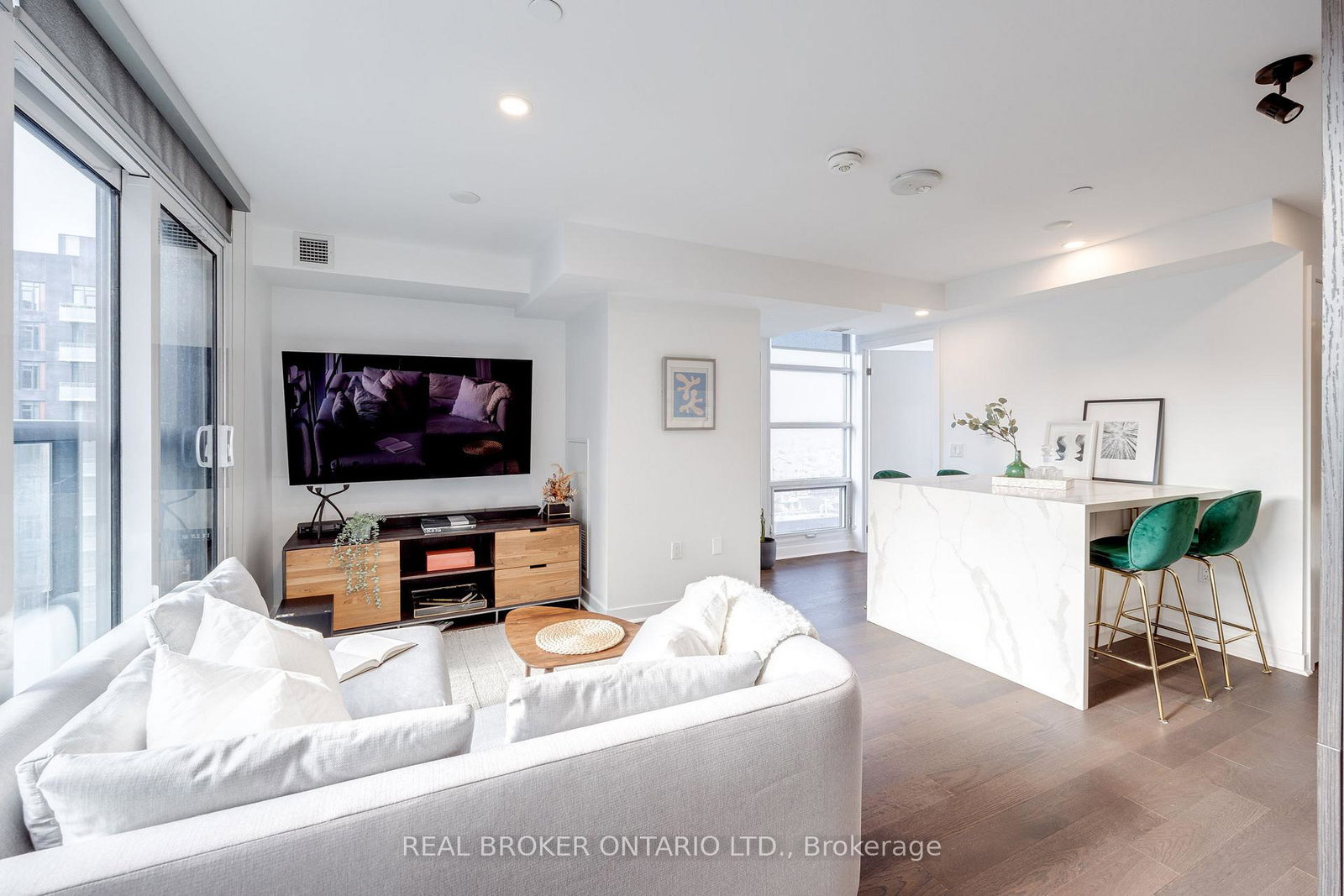 501-adelaide-street-w-toronto-ontario-c13485522