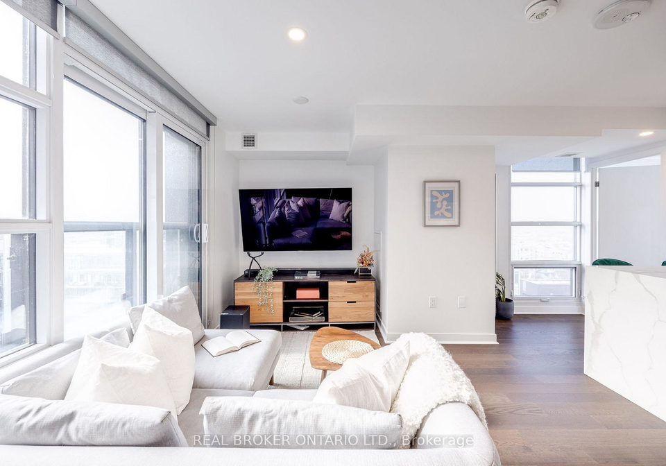 501-adelaide-street-w-toronto-ontario-c13485522