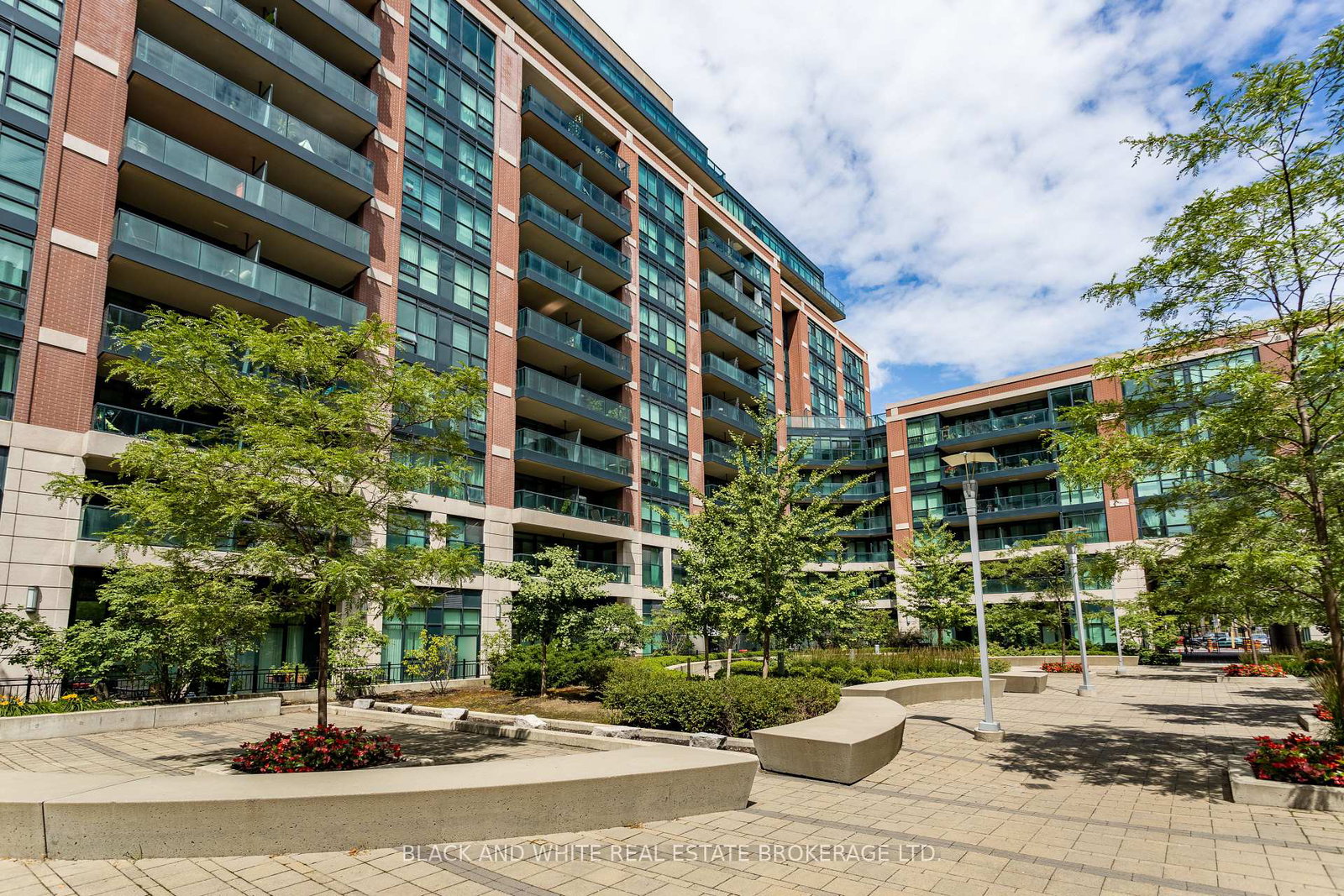 525-wilson-avenue-toronto-ontario-c13485584