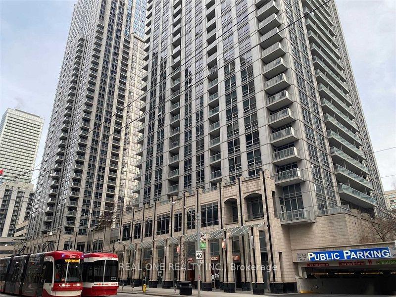 761-bay-street-toronto-ontario-c13485668