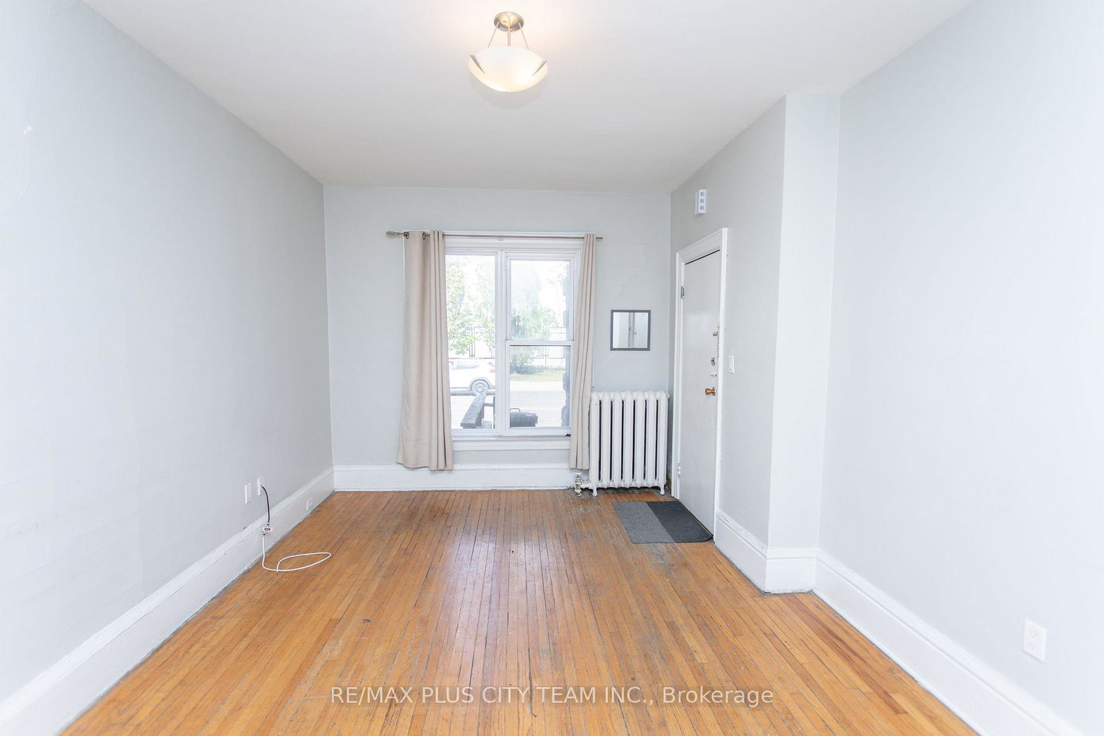 68bathurst-street-toronto-ontario-c13485804