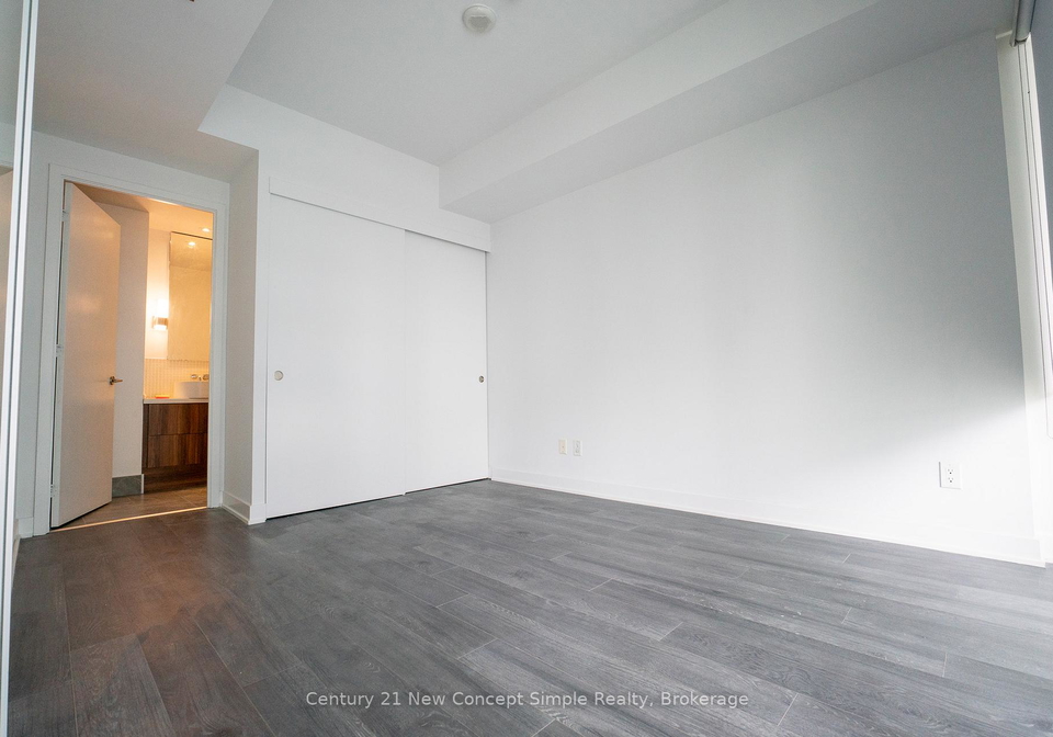 185-roehampton-avenue-toronto-ontario-c13486190