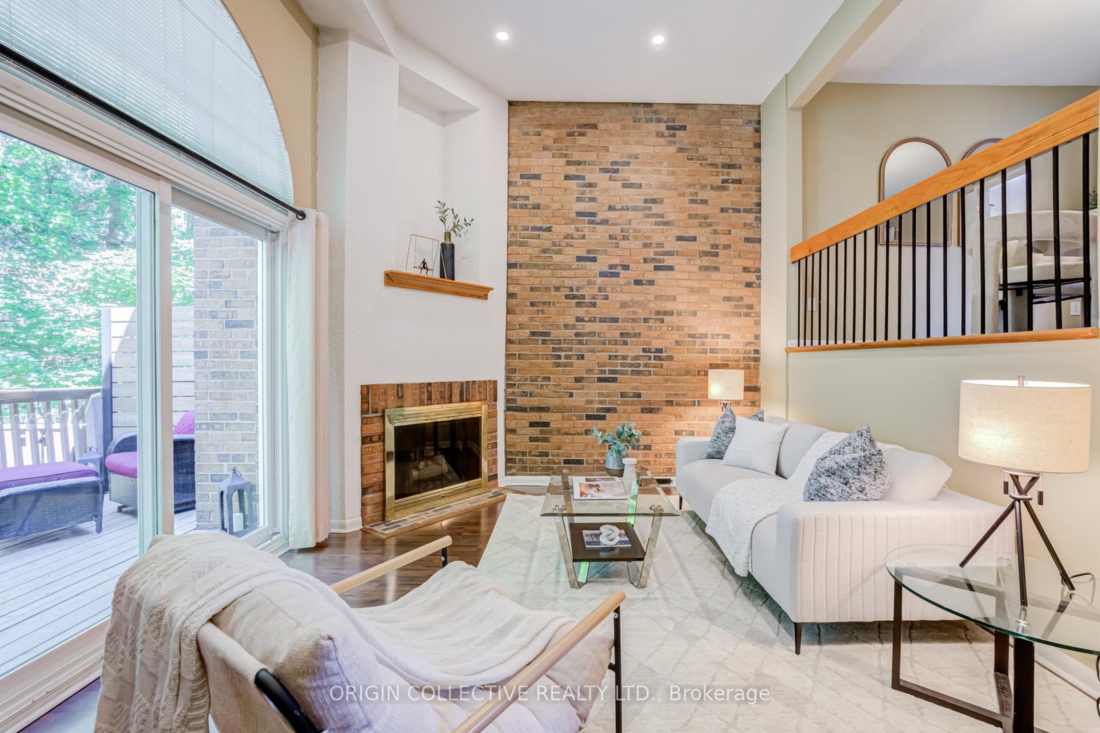 6-oaken-gateway-north-york-ontario-c13486344