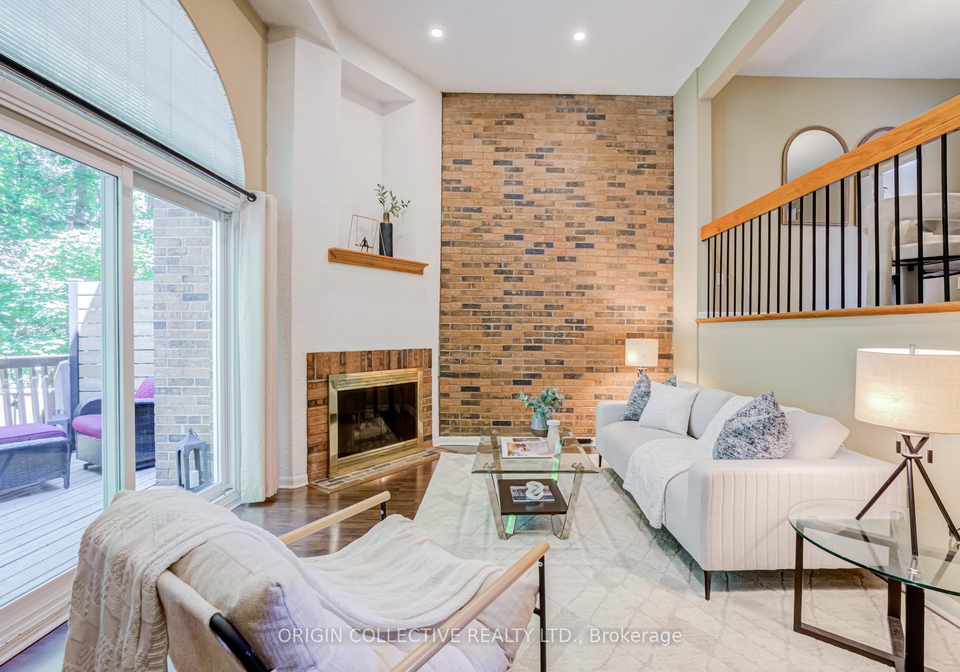 6-oaken-gateway-north-york-ontario-c13486344