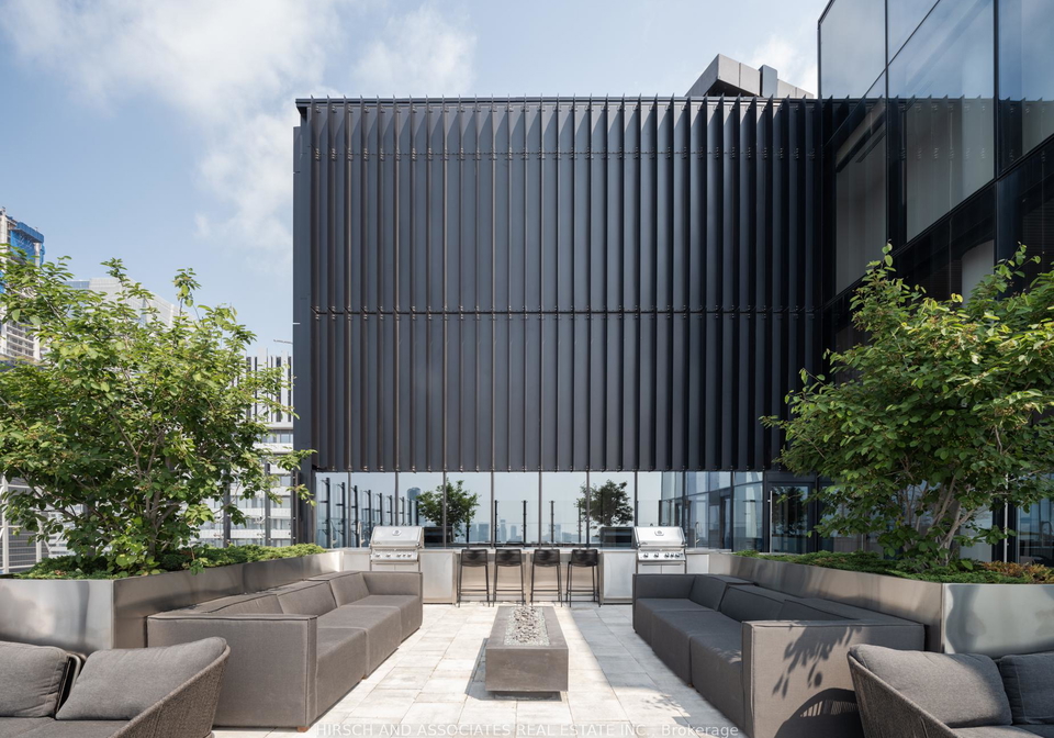 55-charles-street-e-toronto-ontario-c13486472