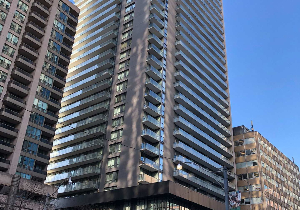 770-bay-street-toronto-ontario-c13486654