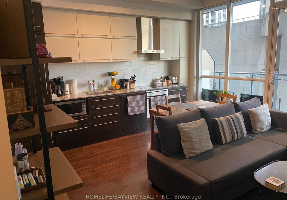 770-bay-street-toronto-ontario-c13486654