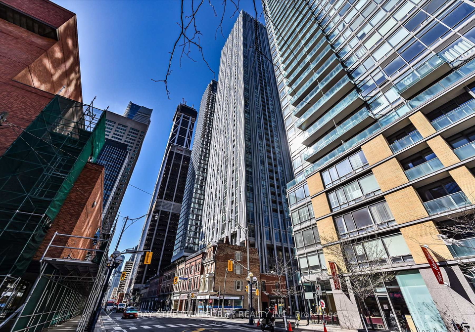 1-yorkville-avenue-toronto-ontario-c13486766