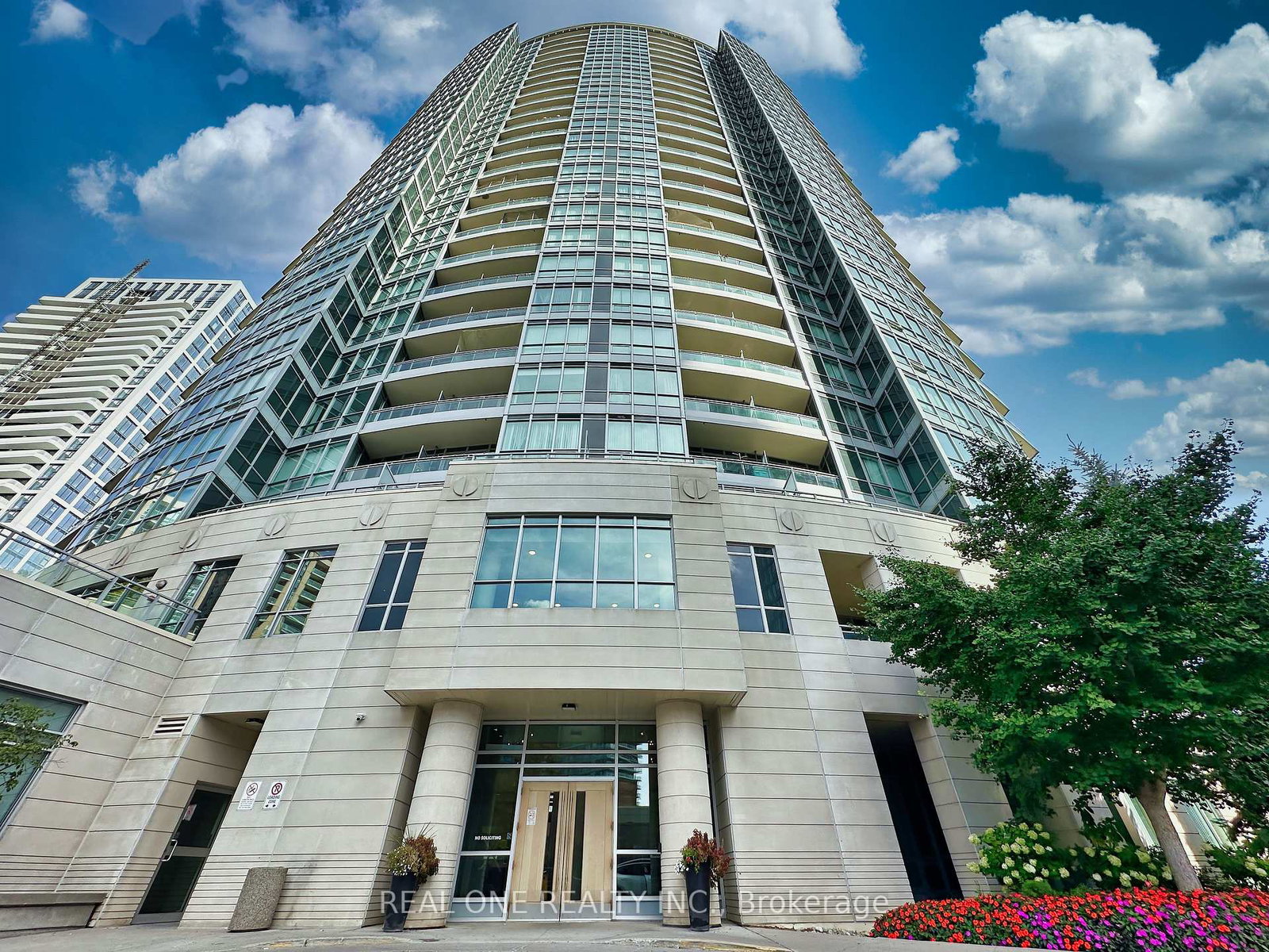 18-holmes-avenue-north-york-ontario-c13486782