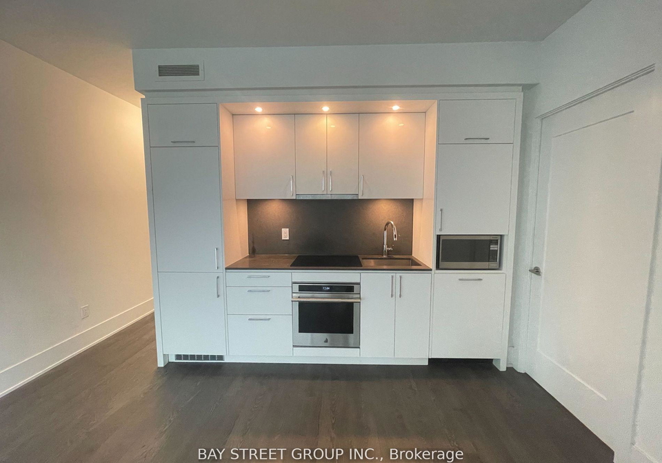 470-front-street-w-toronto-ontario-c13486918