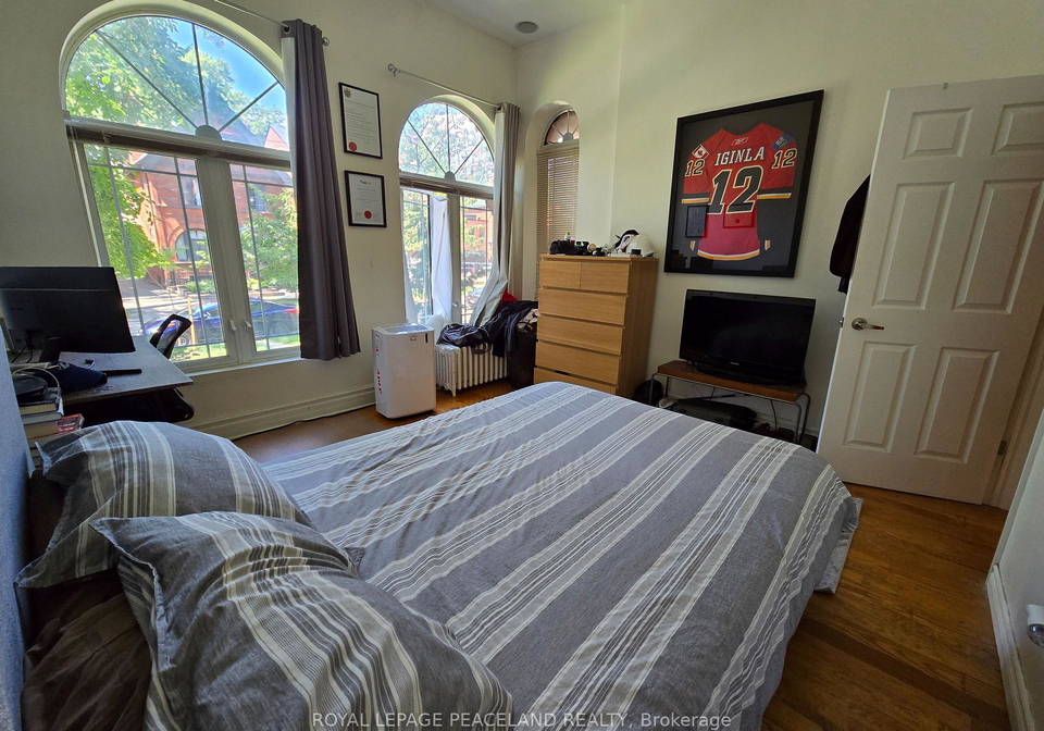 61-madison-avenue-toronto-ontario-c13486978