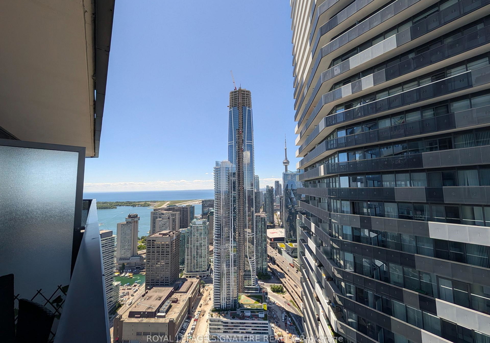 138-downes-street-toronto-ontario-c13487132