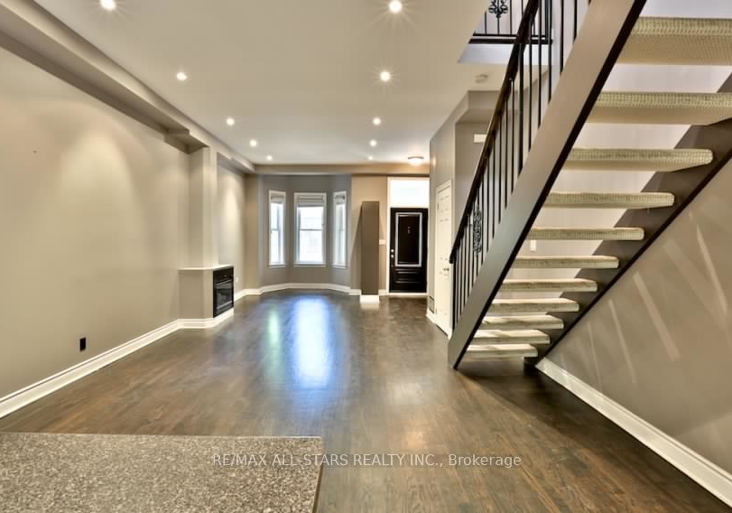 68-macpherson-avenue-toronto-ontario-c13487144