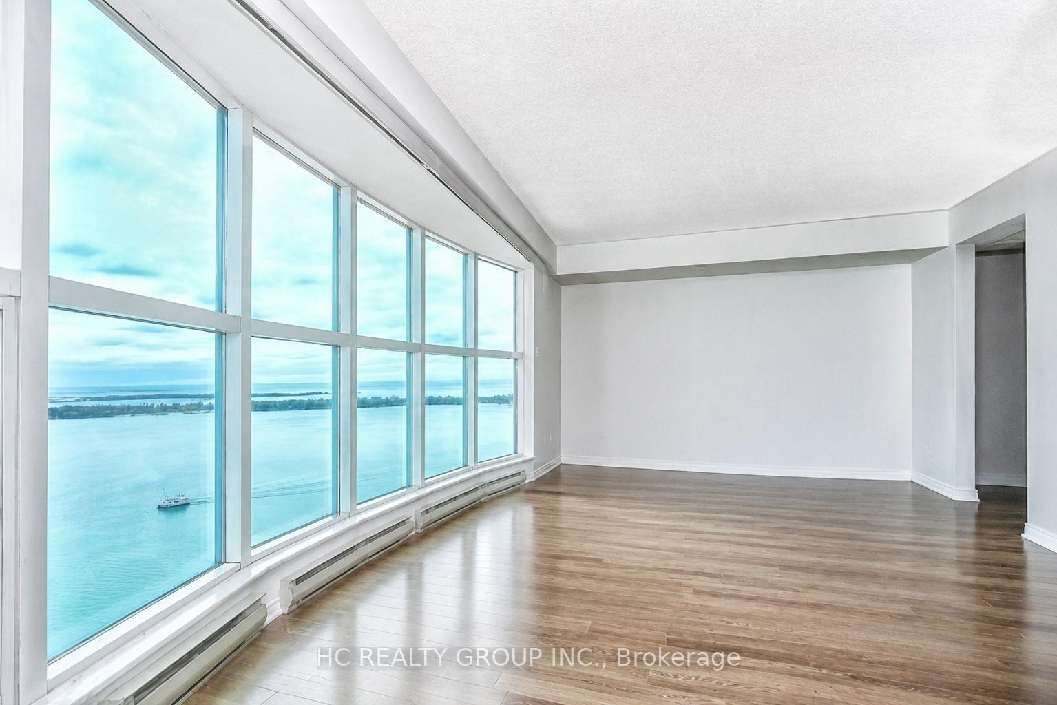 99-harbour-square-toronto-ontario-c13487202