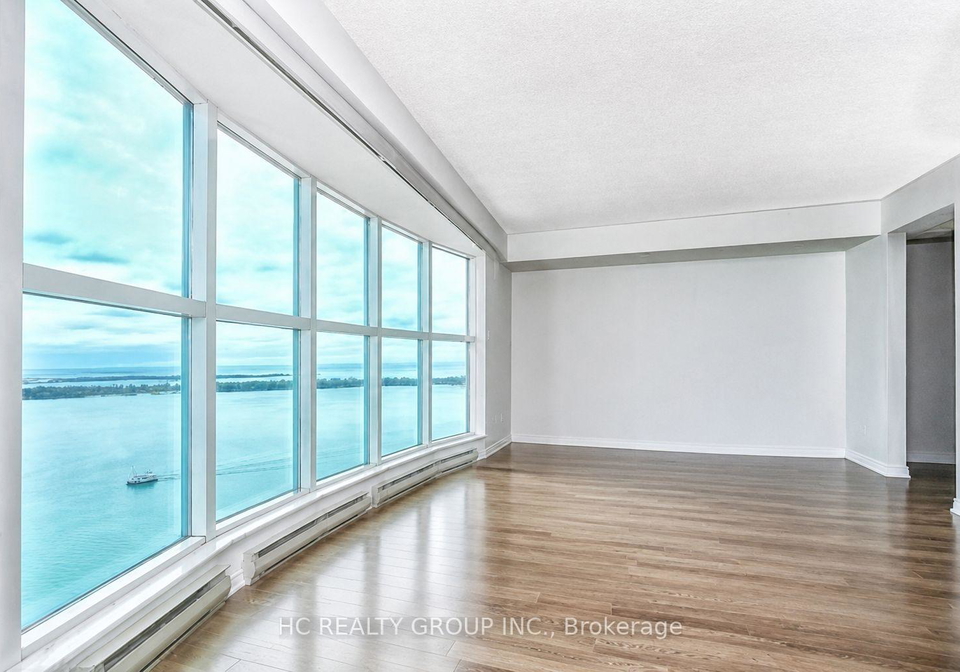 99-harbour-square-toronto-ontario-c13487202