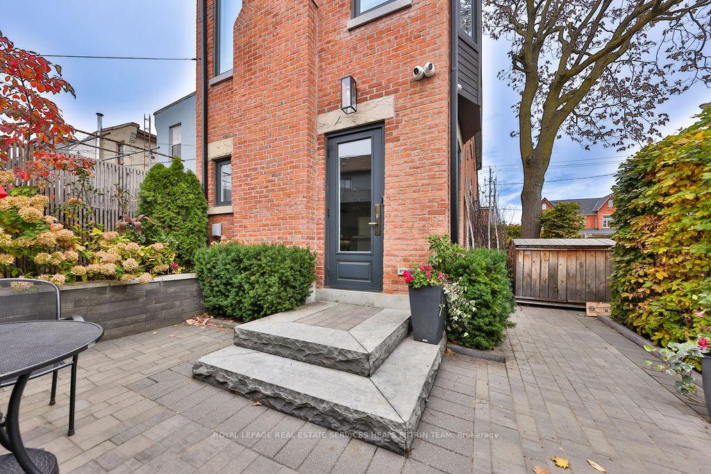 234-brock-avenue-toronto-ontario-c13487344