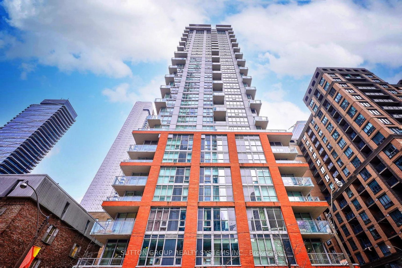 126-simcoe-street-toronto-toronto-ontario-c13487348