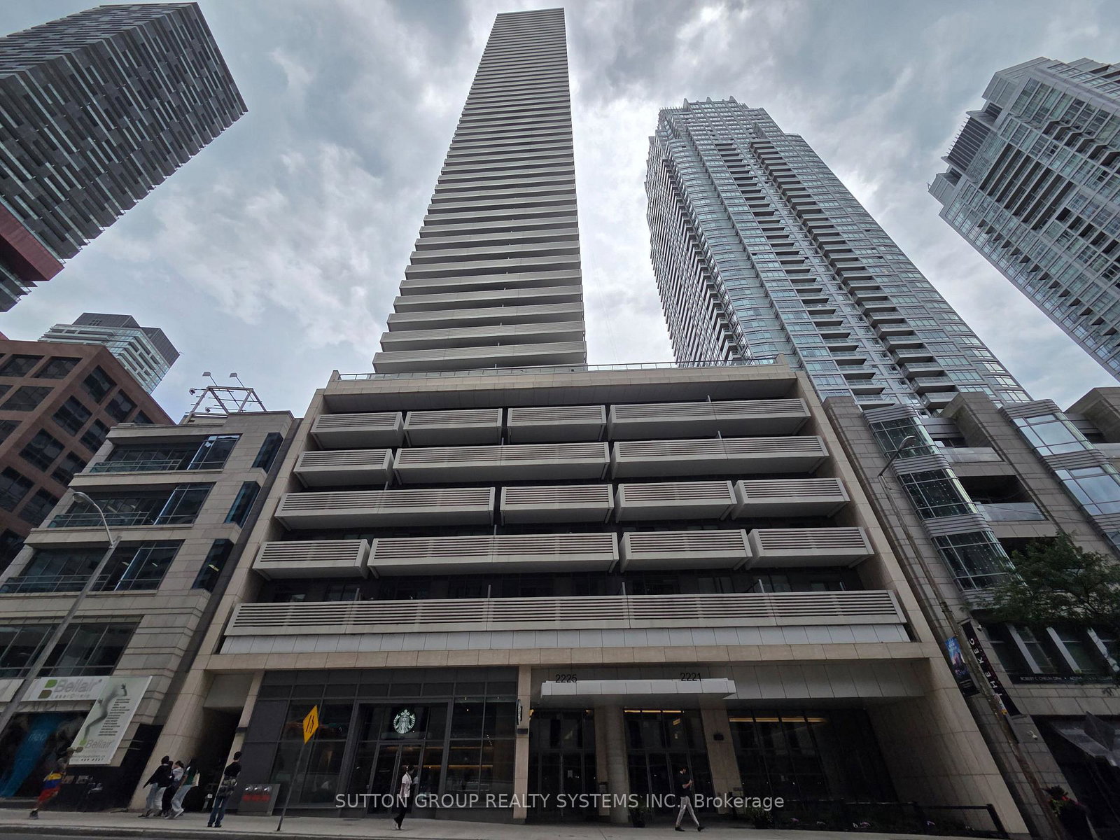 2221-yonge-street-toronto-toronto-ontario-c13487436