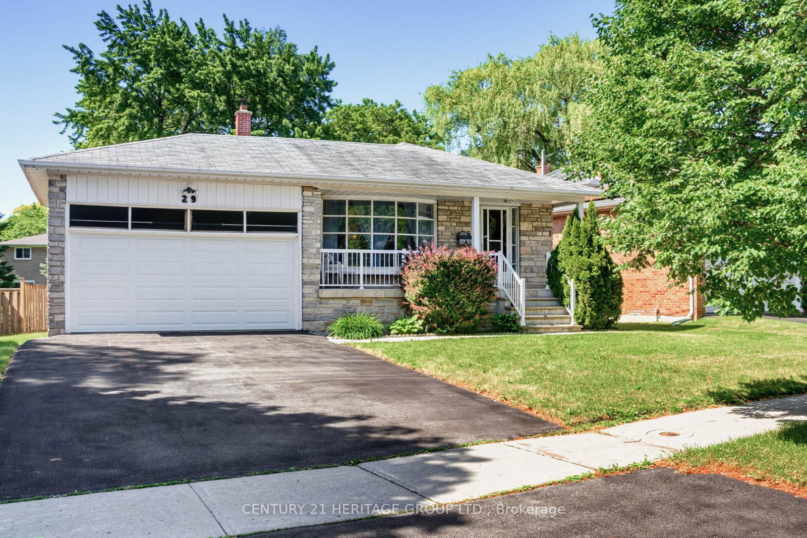 29-lockmere-terrace-toronto-north-york-ontario-c13487514
