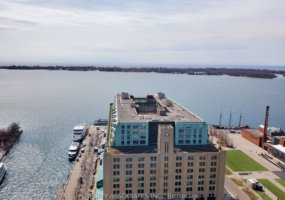 8-york-street-toronto-toronto-ontario-c13487714