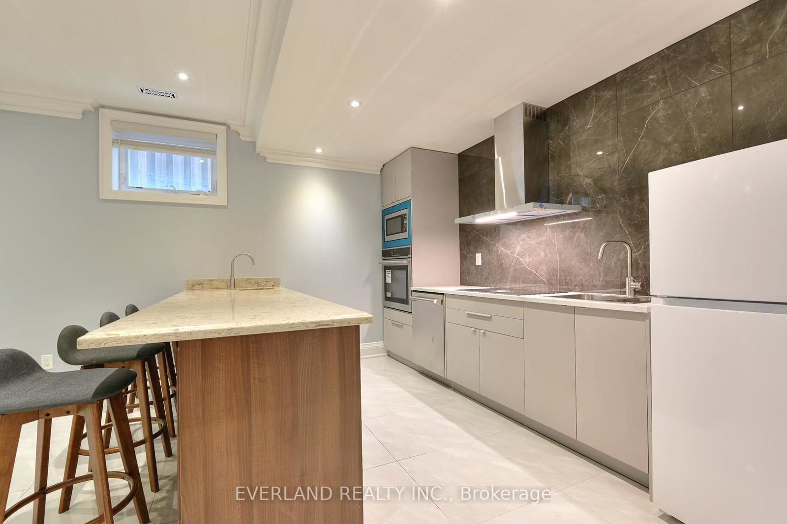369-hollywood-avenue-toronto-north-york-ontario-c13487862
