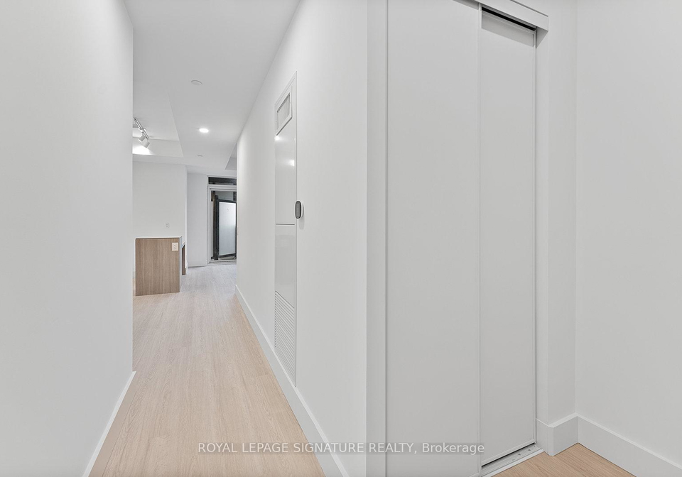 6-greenbriar-road-toronto-north-york-ontario-c13488078