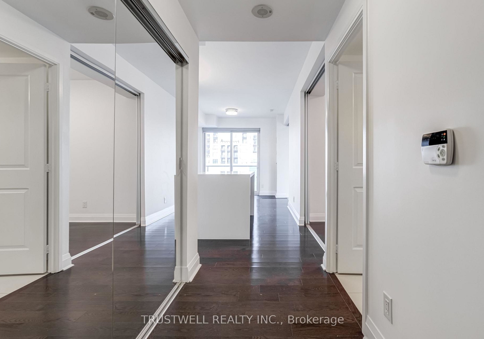 65-st-mary-street-toronto-toronto-ontario-c13488446